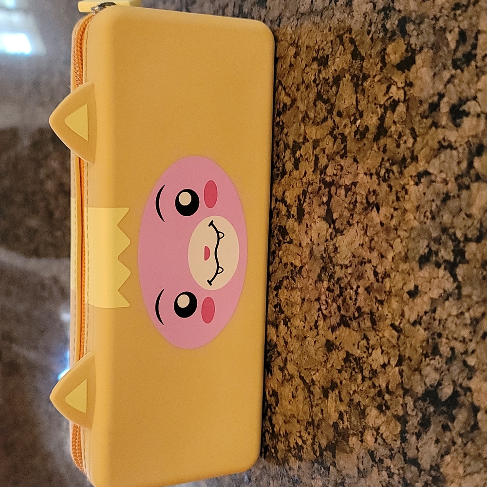 NWOT Lanky Box pencil box case!